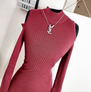 Burgundy sweater with cut out shoulder